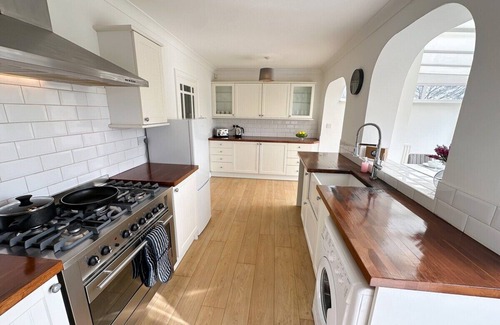 Billingham House | Mendip House by Blue Skies Stays