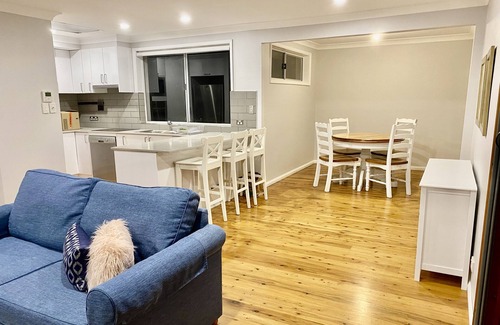 St Ives Chase House | Menengai, Luxury Townhouse in St Ives, NSW