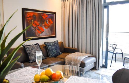 Menlyn Apartment | Menlyn Apartment - Red Velvet