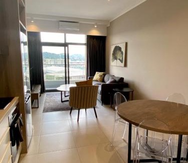 Menlyn Apartment | Menlyn Maine Trilogy 11th Floor