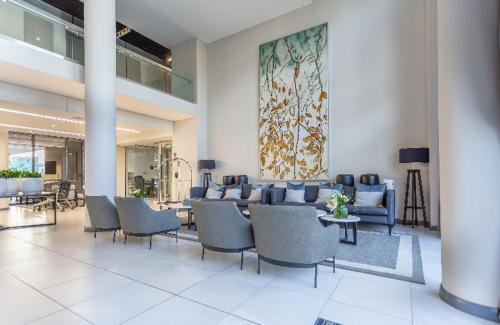 Menlyn Apartment | Menlyn Maine Trilogy Apartment 509
