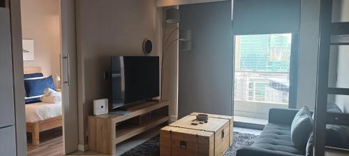 Menlyn Apartment | Menlyn Maine Trilogy Apartment 1010