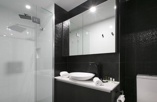 South Brisbane Apartment | Menso at South Bank