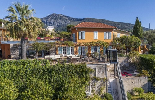 Menton Villa | Menton: Vue Mer, Piscine: Suite Privée