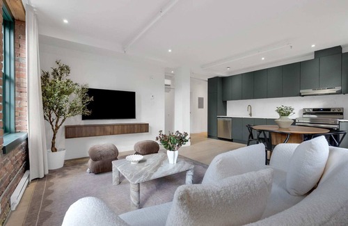 Cite Multimedia Apartment | Mercer-1 Bedroom Corner unit-Free parking