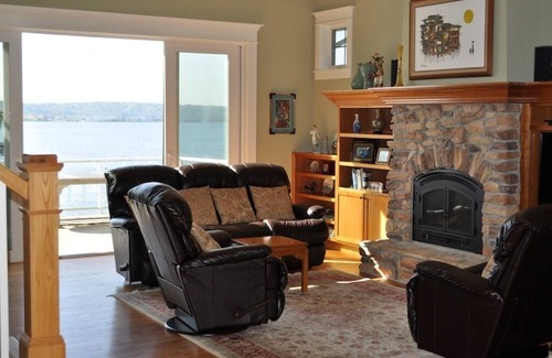 Mercer Island House | Mercer Island Waterfront Villa