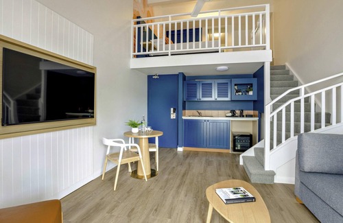 Cairns Central Business District Hotel | Mercure Cairns