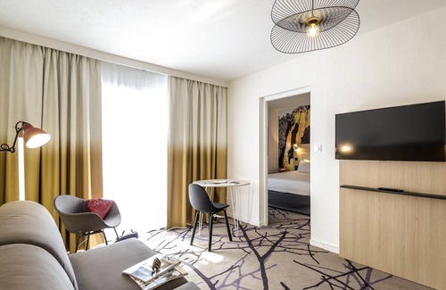 Cavaillon Hotel | Mercure Cavaillon Hotel