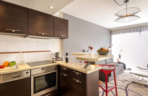 Cavaillon Hotel | Mercure Cavaillon Hotel