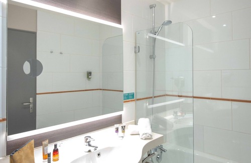 Cavaillon Hotel | Mercure Cavaillon Hotel
