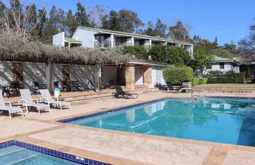 Pokolbin Hotel | Mercure Hunter Valley Gardens