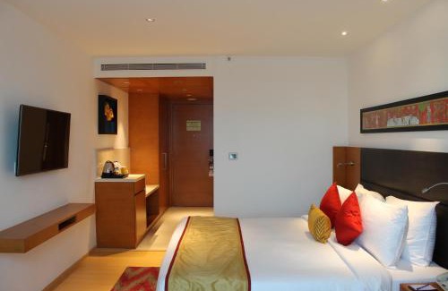 Punjagutta Hotel | Mercure Hyderabad KCP Banjara Hills, An Accor Hotel