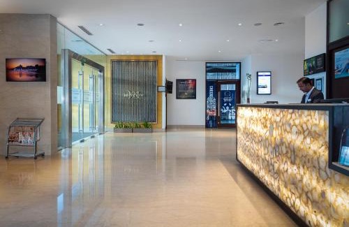 Punjagutta Hotel | Mercure Hyderabad KCP Banjara Hills, An Accor Hotel