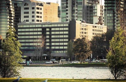 Melbourne Hotel | Mercure Melbourne Albert Park