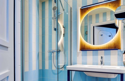 Pigalle Hotel | Mercure Paris Butte Montmartre Basilique