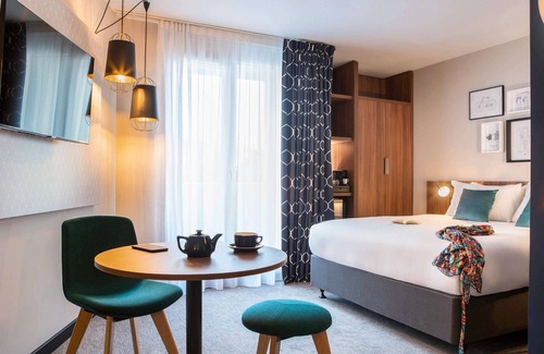 Saint-Lambert Hotel | Mercure Paris Montparnasse Pasteur