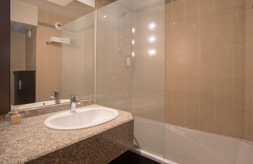 Pantin Hotel | Mercure Paris Porte de Pantin