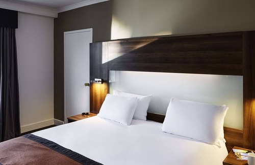 St Helens Hotel | Mercure St Helens