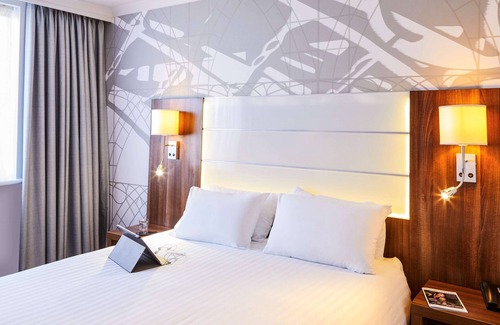 Telford Hotel | Mercure Telford Centre Hotel