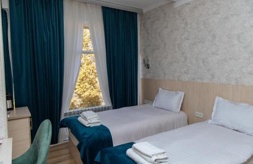 Bukhara Province Hotel | Mercuri Meridian