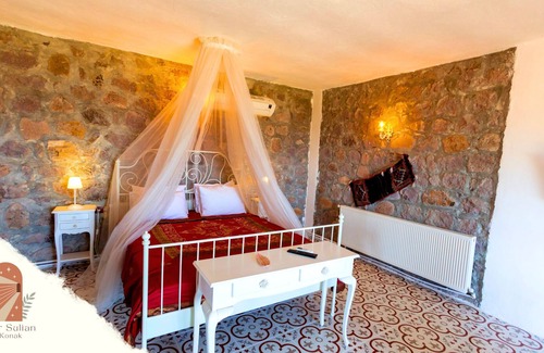 Dikili Hotel | Merdivenli