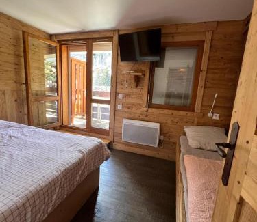 Meribel Centre Apartment | Meribel 17