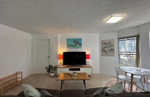 Coolangatta Apartment | Meridian Tower Kirra Beach