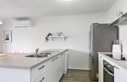 Apollo Bay House | MERIHAVEN *New listing 2021*
