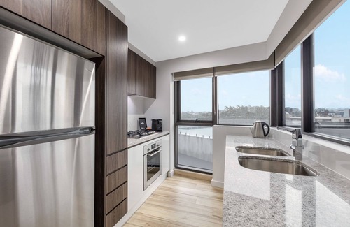 Parramatta Apartment | Meriton Suites Church Street, Parramatta