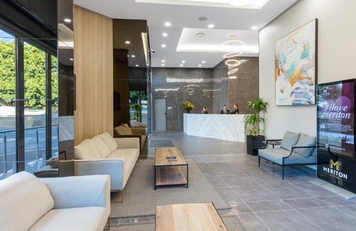 Waterloo Hotel | Meriton Suites Waterloo