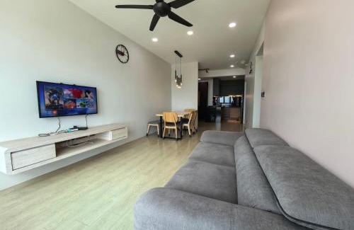 Central Seberang Perai Apartment | Meritus Relax Holiday Homestay
