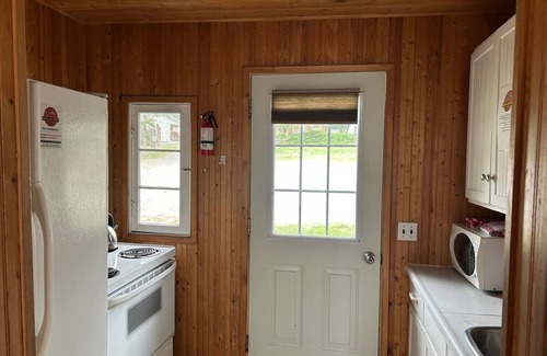 Prince Edward Ski Chalet | Merland Park Cottages - Chalet 12