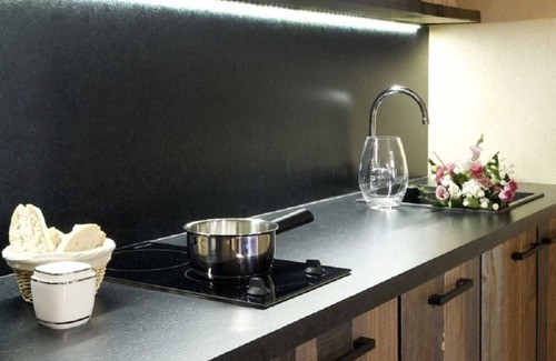 Robion Apartment | Merlot