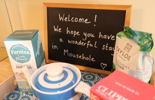 Mousehole Cottage | MERMAID COTTAGE, family friendly, with open fire in Mousehole