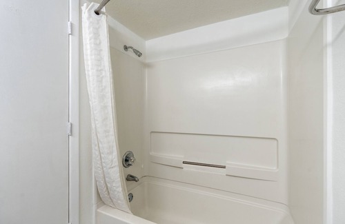 Myrtle Beach Hotel | Mermaid Inn