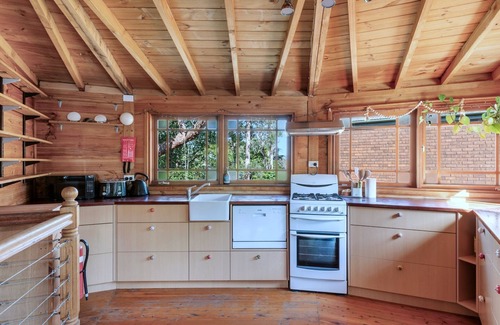 St. Georges Basin House | Mermaid's Rest - Belle Escapes Jervis Bay