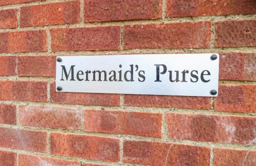 Irstead House | Mermaid's Purse