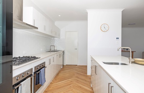 Jurien Bay House | Mermaid's Retreat: 4 BR, 2 BA in Jurien Bay, Sleeps 8