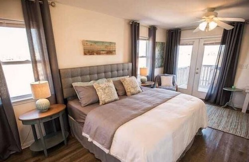 Southpointe House | Mermaid Stop