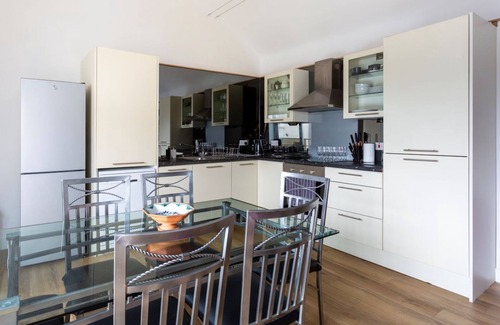 Newtownards House | Merok Mill House, Luxury accommodation for 4 persons. 2 x king or 1 King + 2 sng