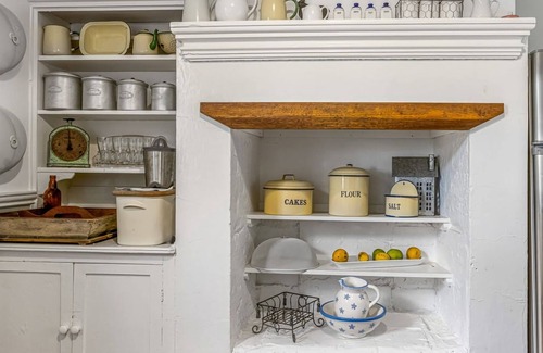 Meroo Meadow House | Meroo Meadow Magic Charming Cottage Retreat
