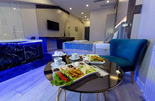 Kucukcekmece Hotel | Meros Hotel