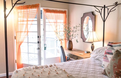 Old Monterey Hotel | Merritt House Hotel