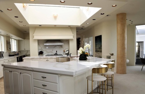 Cowan Heights Villa | Mesa Bella: 26K sqft. private celebrity hilltop resort