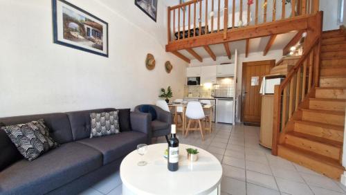 Meschers-sur-Gironde Apartment | Meschers sur Gironde - MAISONNETTE de VACANCES - terrasse - proche PLAGE