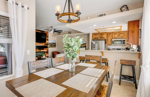 Mesquite Apartment | Mesquite Apartment: Walk to Wolf Creek Golf Club!