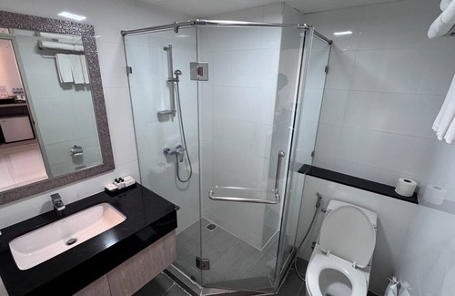 Wat Bowon Niwet Hotel | Methavalai Residence