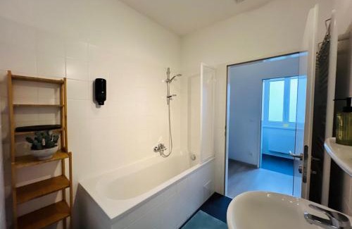 Schottenfeld Apartment | Metro Station and Garage - SERVUS HOMES