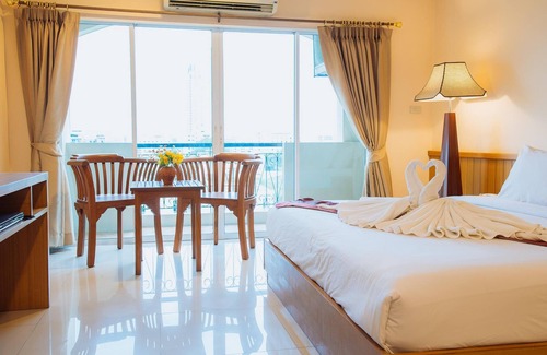 Ramkhamhaeng Hotel | MetroPoint Bangkok