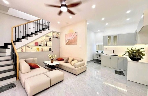 Thu Thiem Apartment | Metropole Sovereign Waterside Retreat